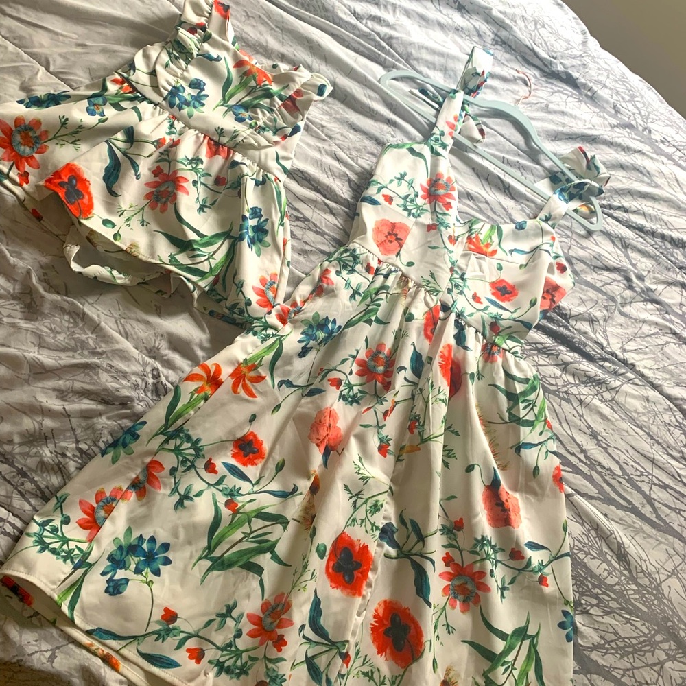 Mommy and me outfits.